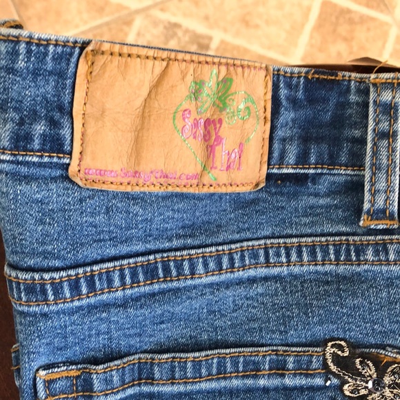 Jeans bought in Las Vegas - Picture 2 of 4